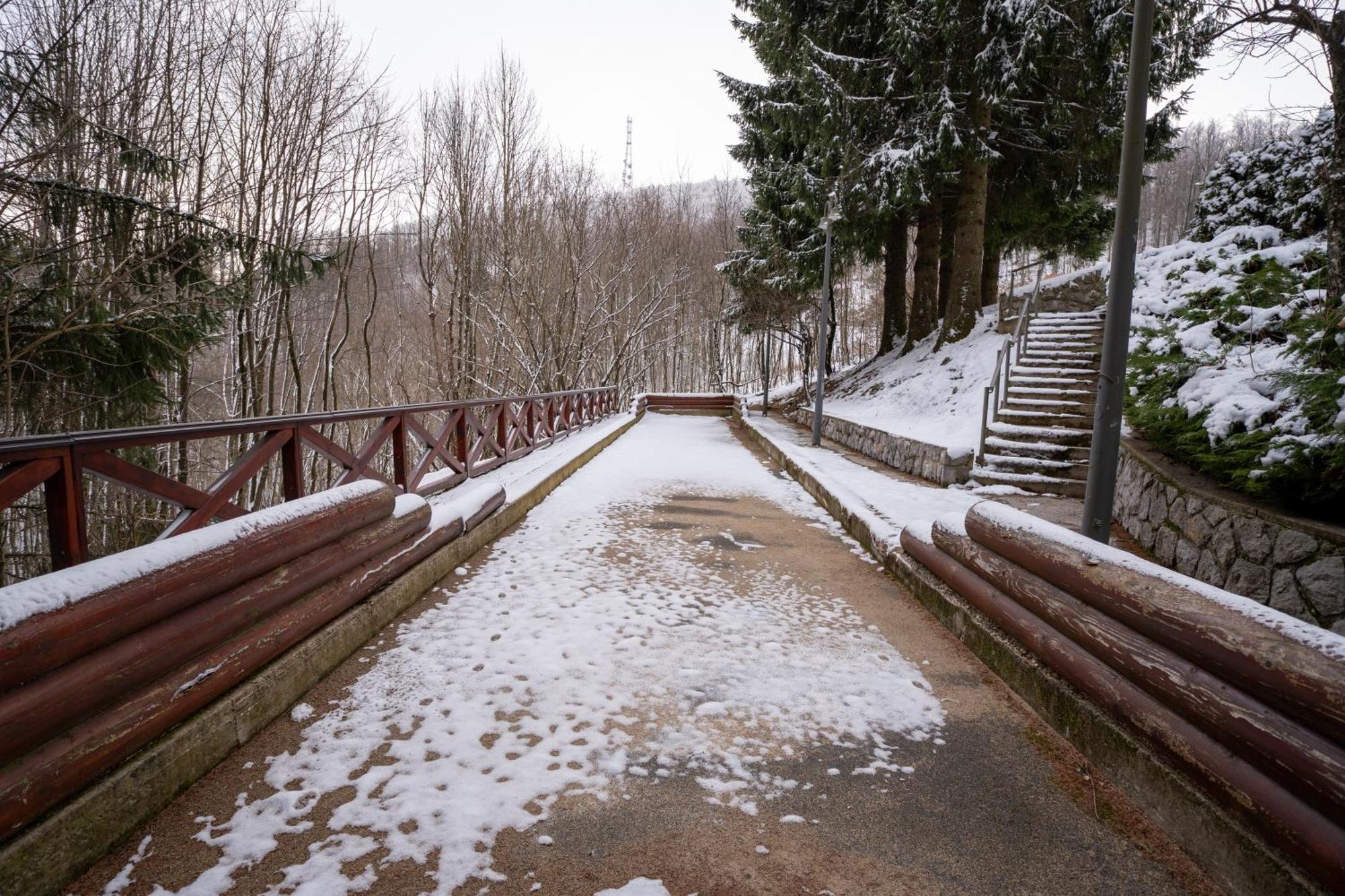 Kuca Za Odmor Cava Fuzine Villa Fužinski Benkovac Dış mekan fotoğraf